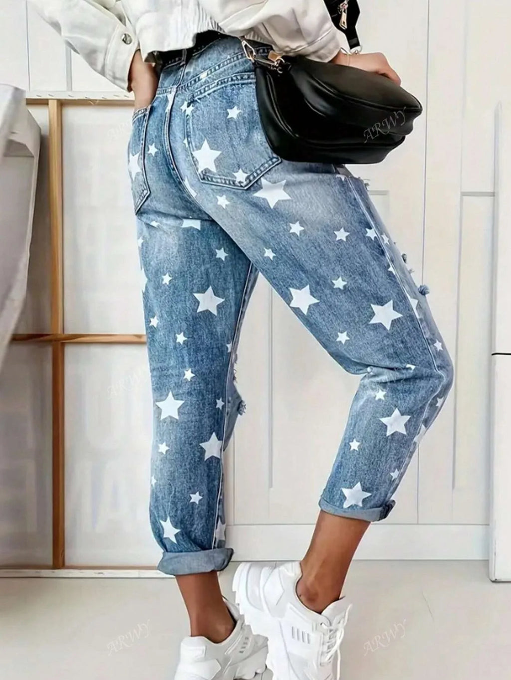 Vaqueros rotos con estrellas
