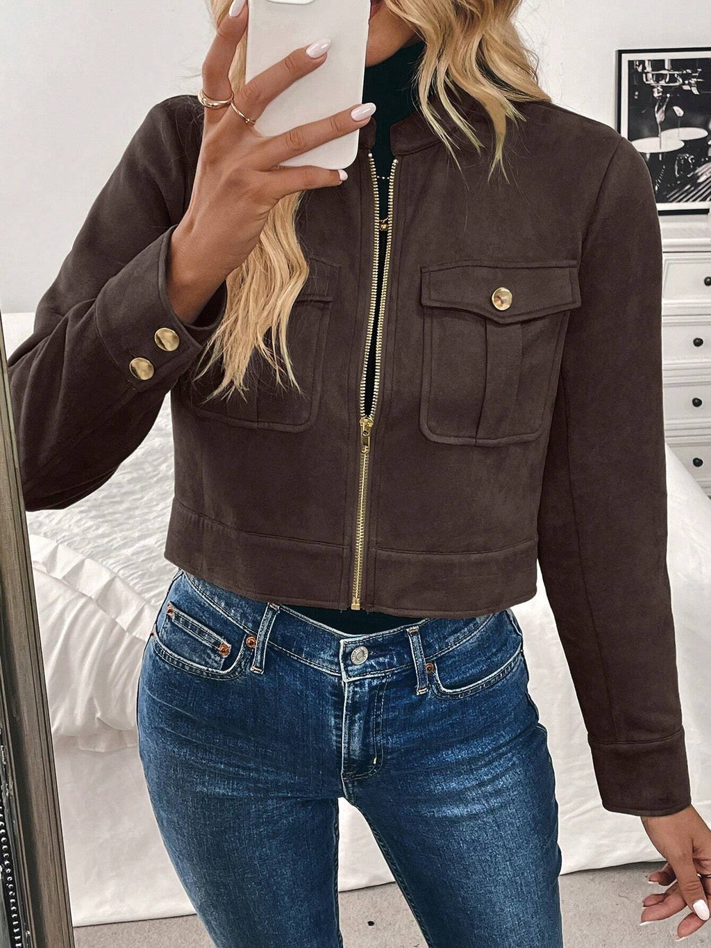 Chaqueta corta de entretiempo con bolsillos y botones metálicos