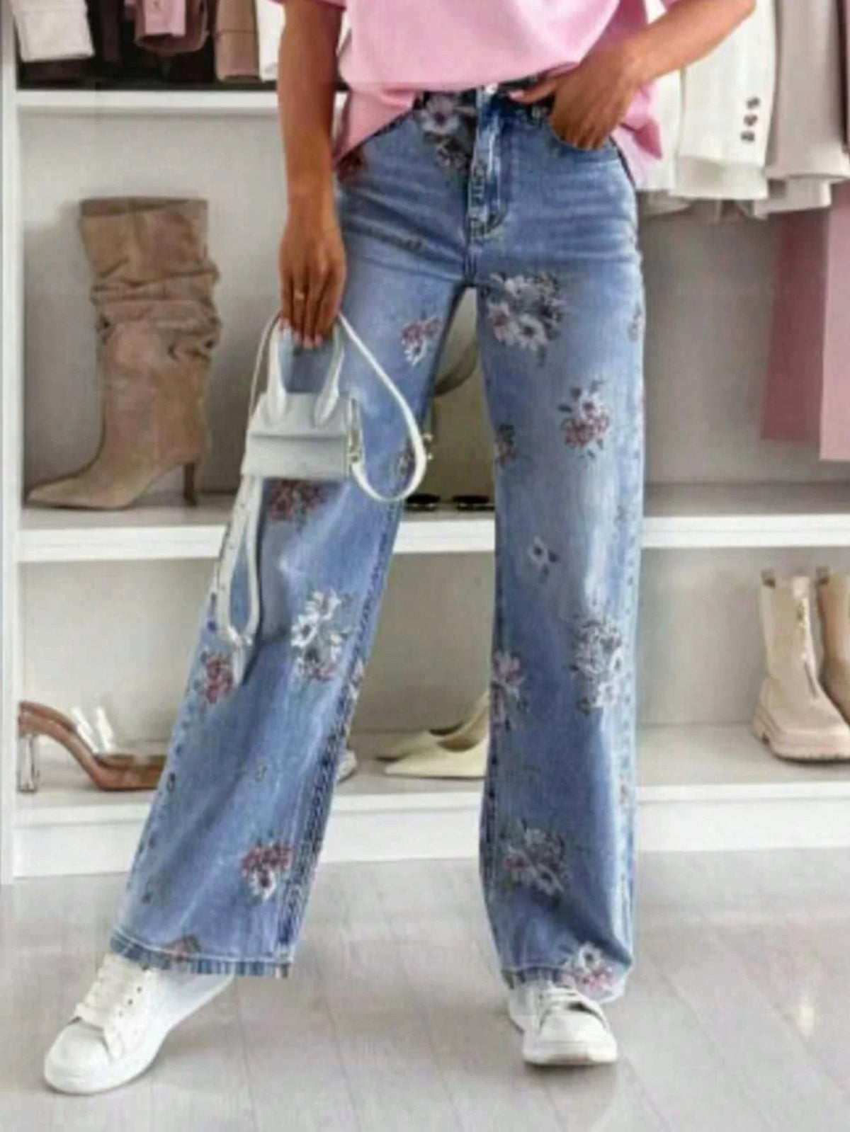 Vaqueros rectos con estampado de flores