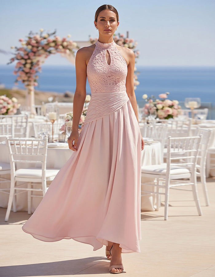 Vestido largo de chifón rosa con encaje