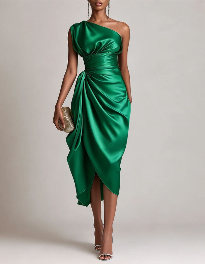Vestido midi asimétrico verde con un hombro al descubierto