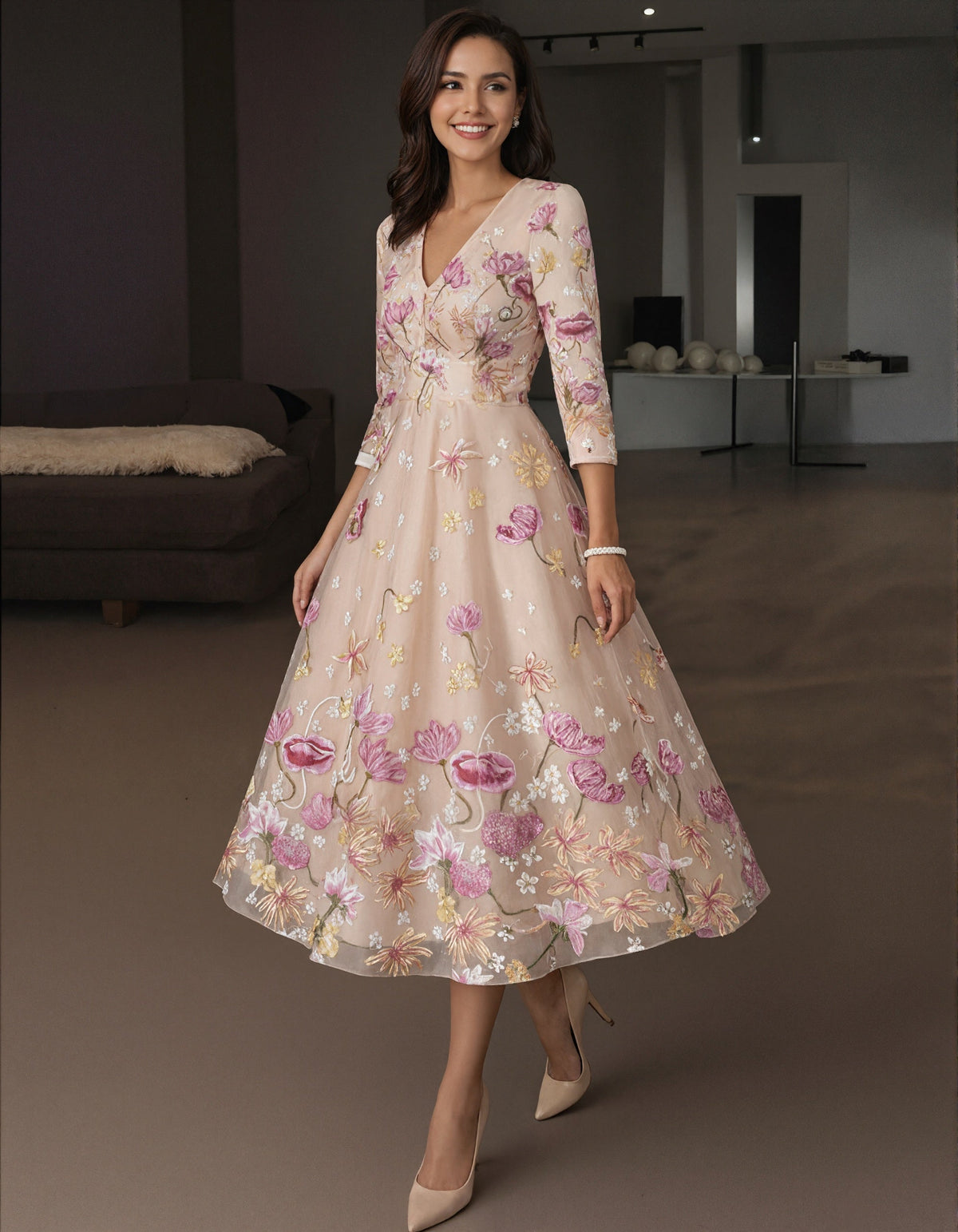 Vestido midi escote en V con bordado floral