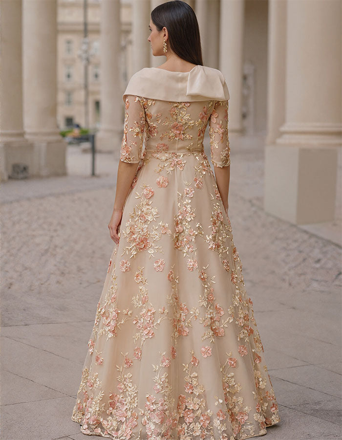 Vestido largo con bordado floral 3D