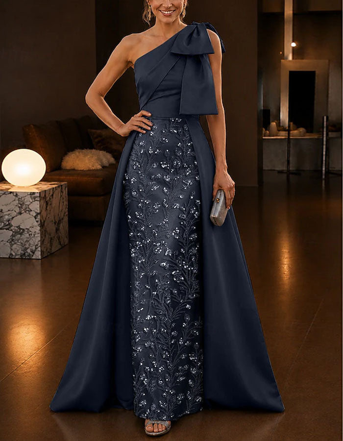 Vestido largo asimétrico de satén con lentejuelas