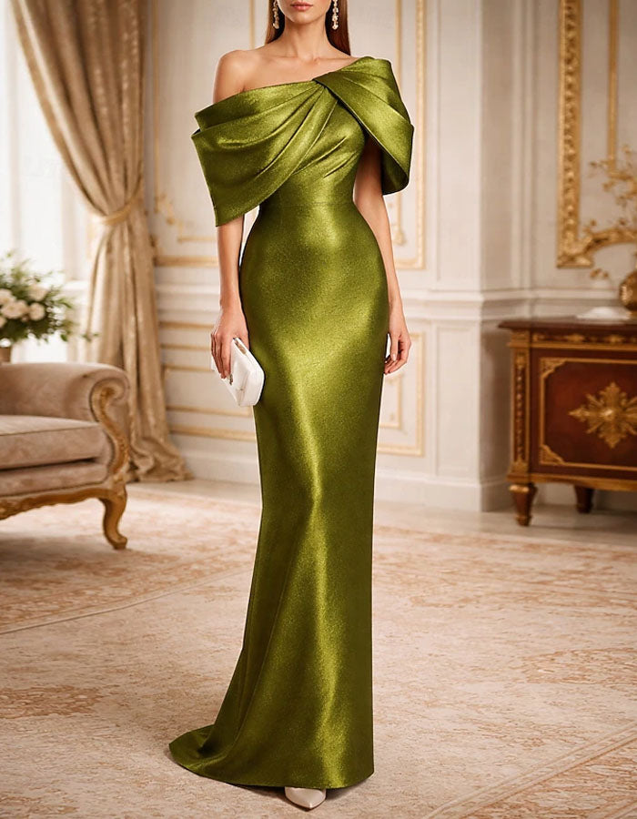 Vestido largo satén metalizado con hombros al descubierto