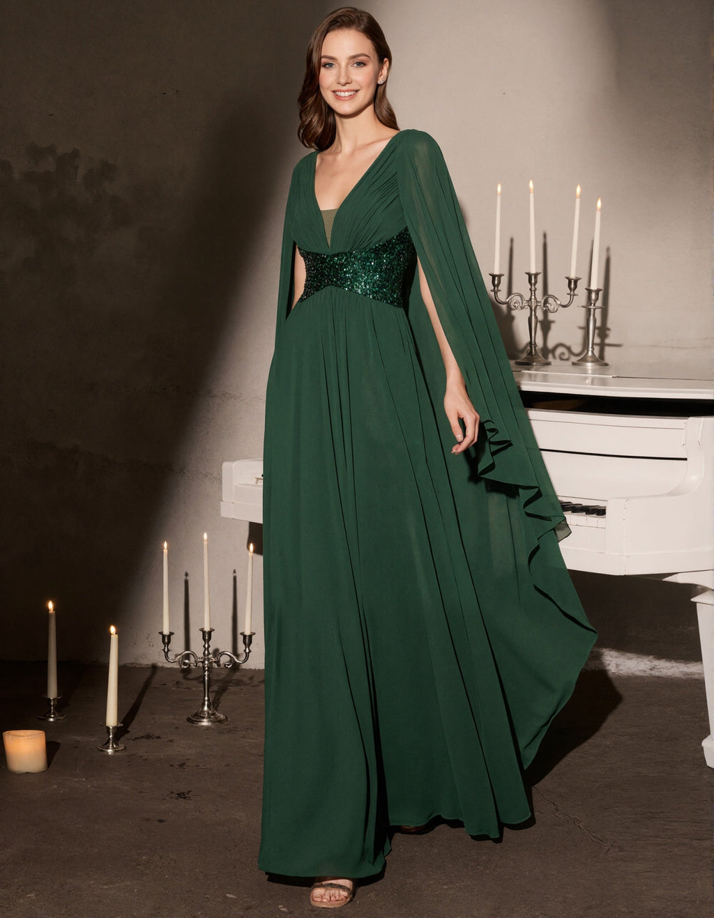 Vestido largo de gasa con mangas tipo chal