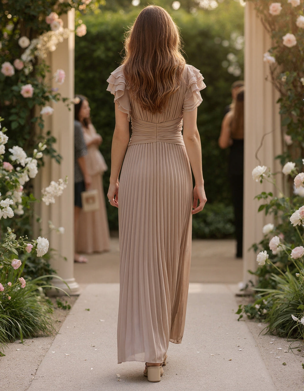 Vestido largo caqui con volantes