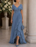 Vestido largo azul de gasa con escote en v