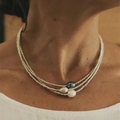 Collar de perlas triple Perrine