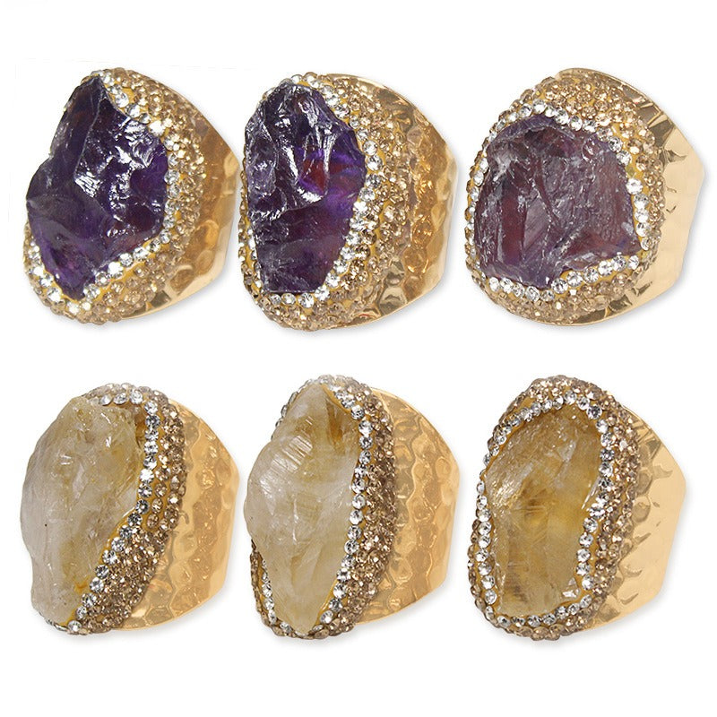 Anillo de cristal natural en bruto con brillantes