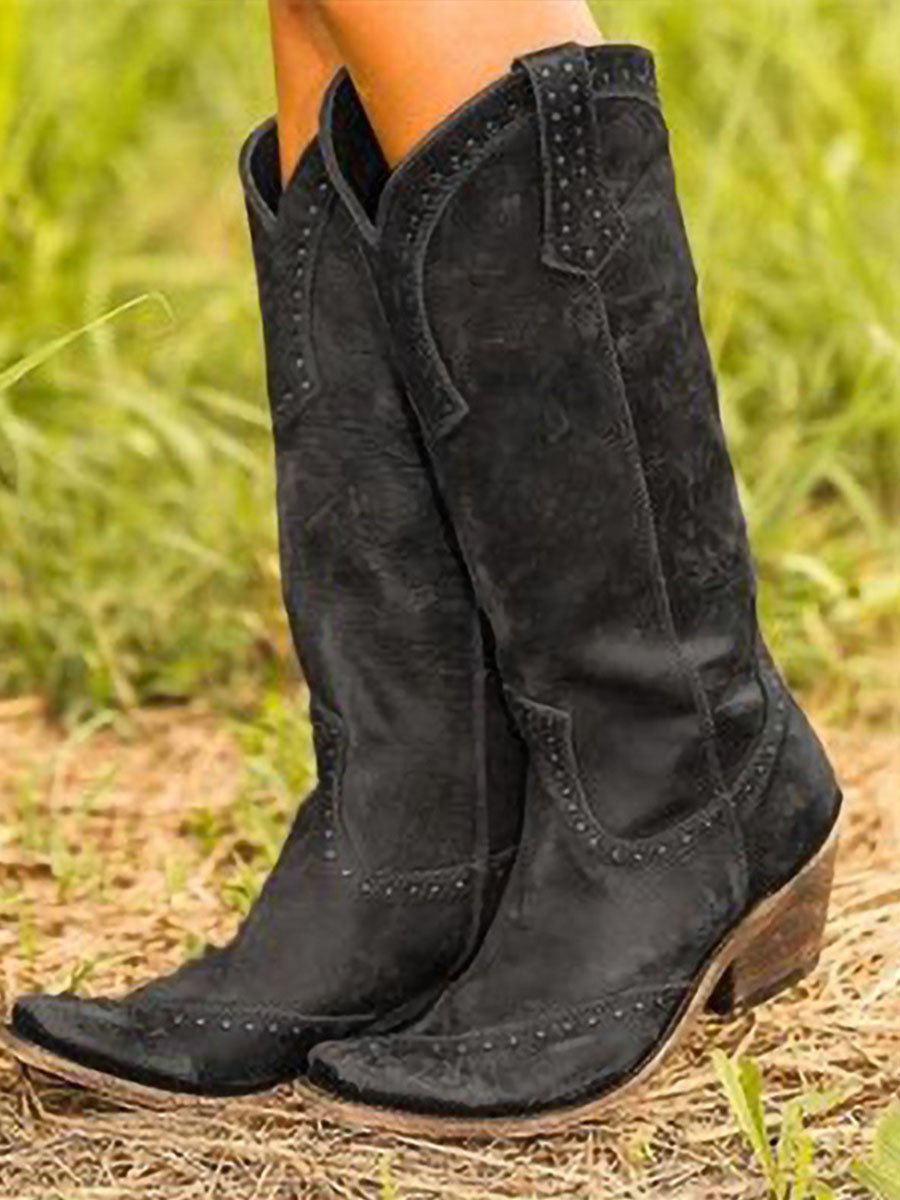 Botas cowgirl vintage con detalles metálicos