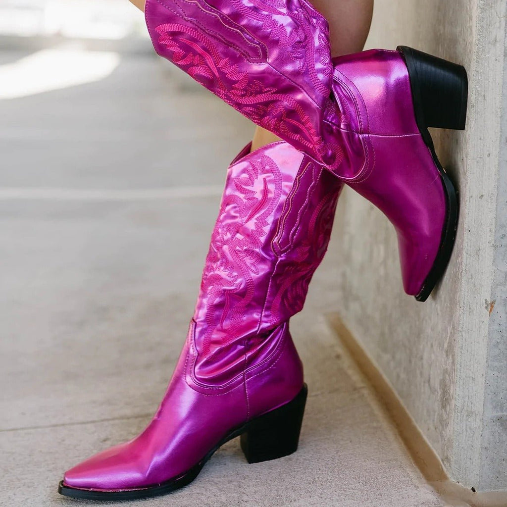 Botas western con punta y tacón grueso