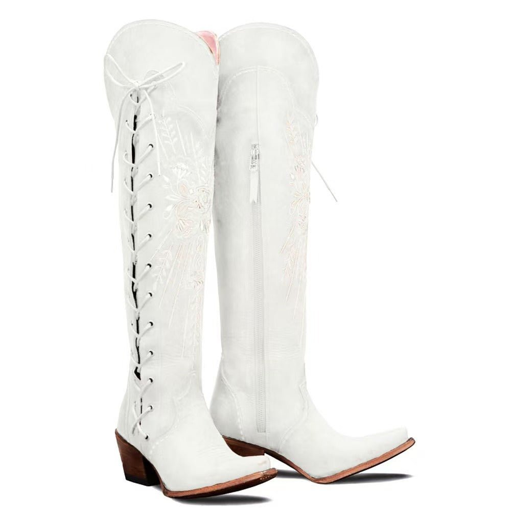 Botas western vintage con bordado y cordones