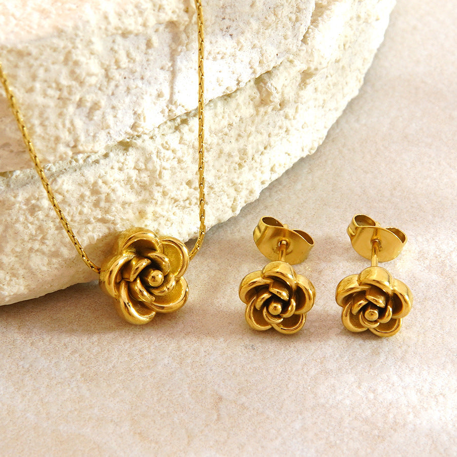 Set de collar y pendientes de flores · Estilo francés