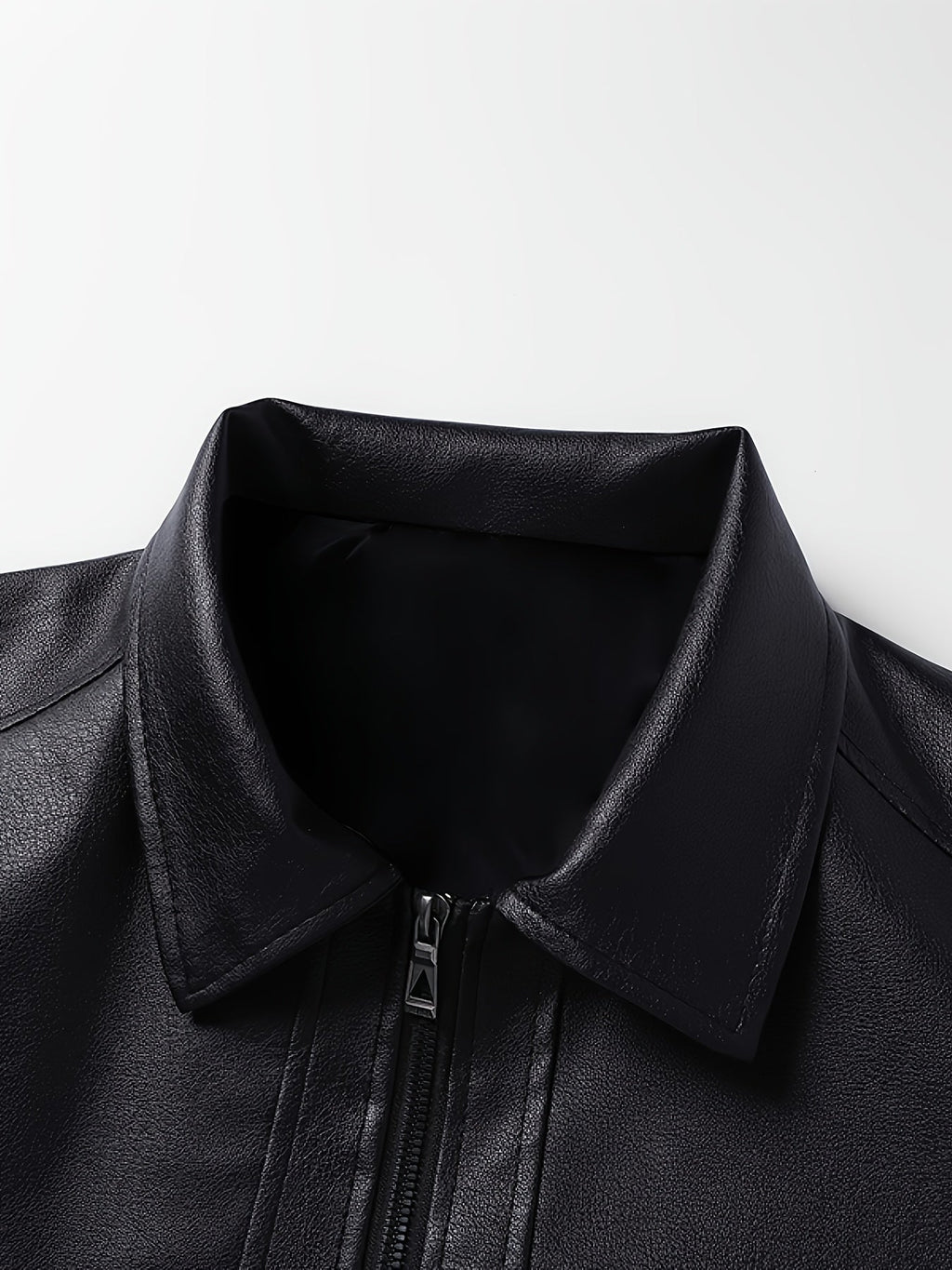 Chaqueta clásica de efecto piel con cremallera