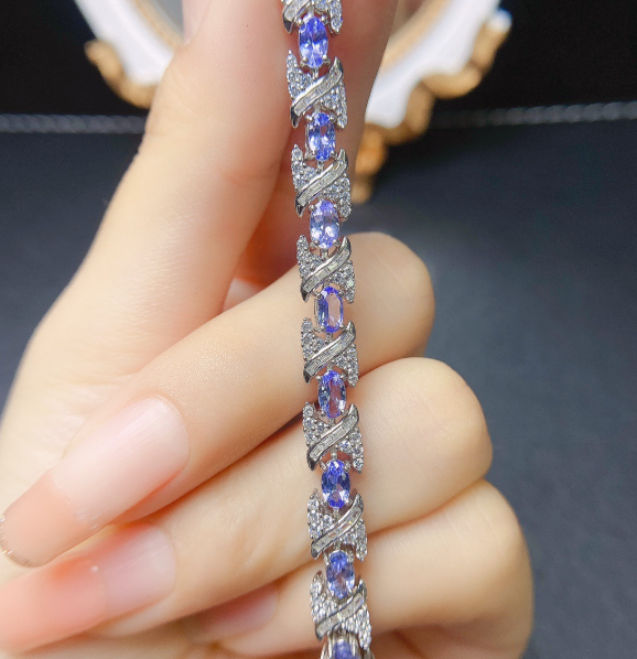 Pulsera de tanzanita natural en plata de ley S925
