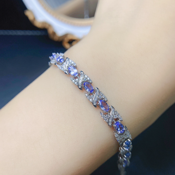 Pulsera de tanzanita natural en plata de ley S925