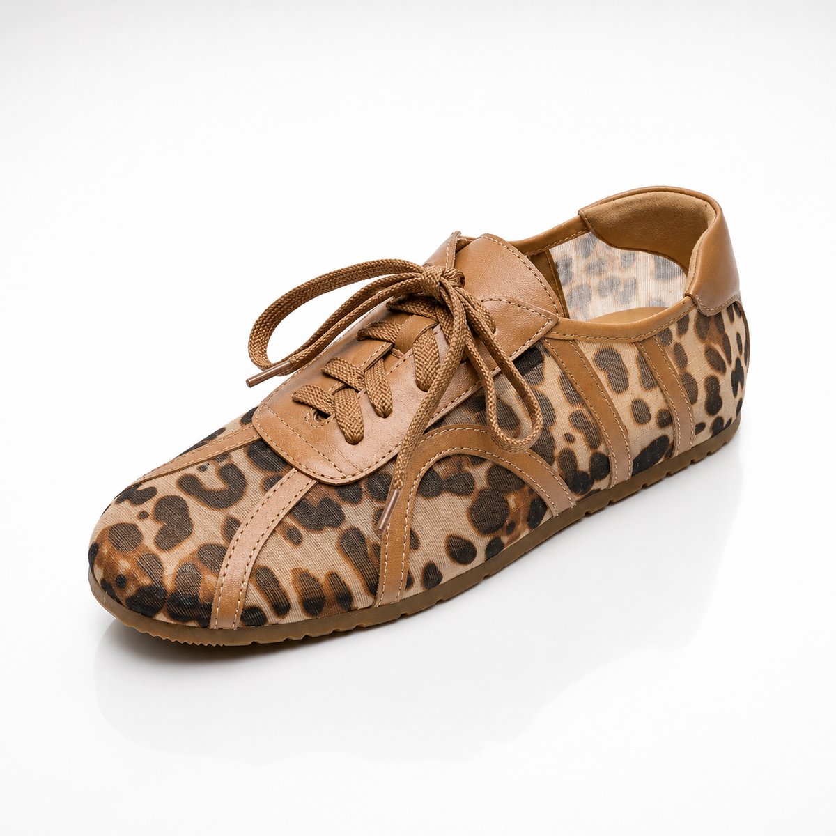 Zapatillas de malla con estampado de leopardo