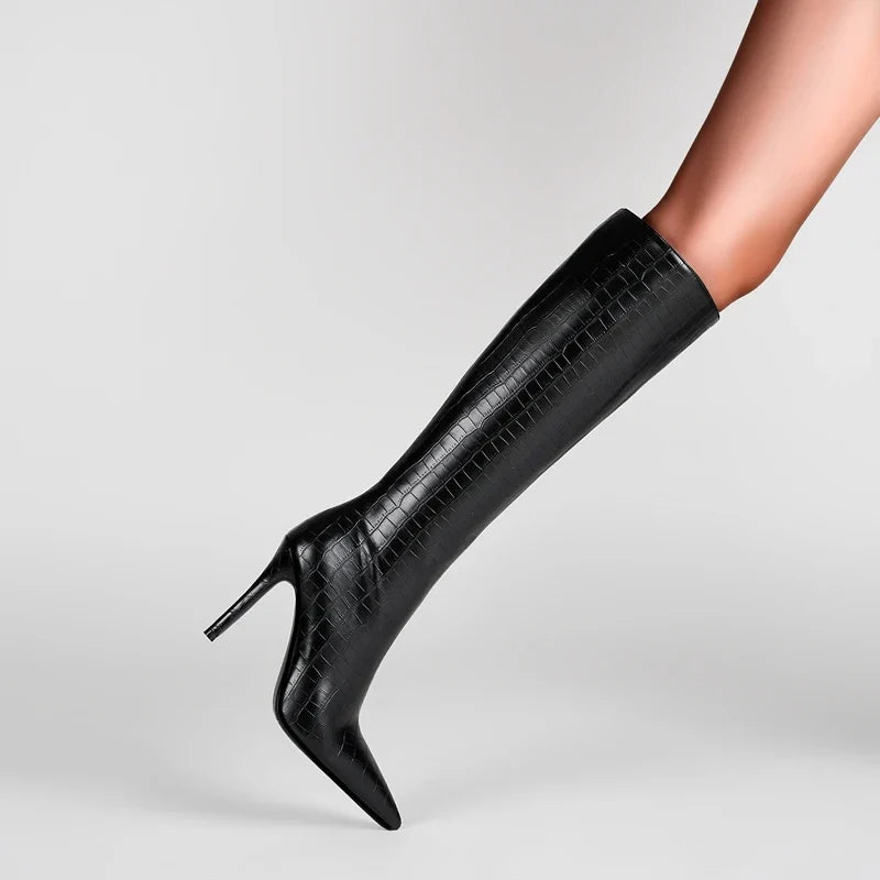 Botas altas efecto cocodrilo con tacón de aguja