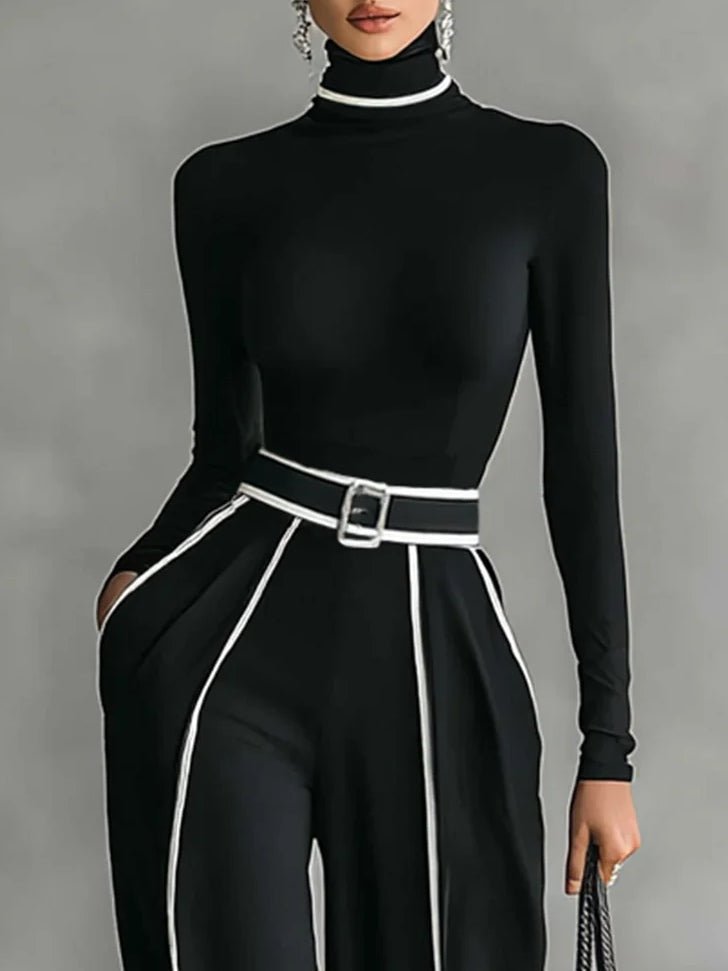 Conjunto de top con ribete blanco y pantalón ancho con cinturón