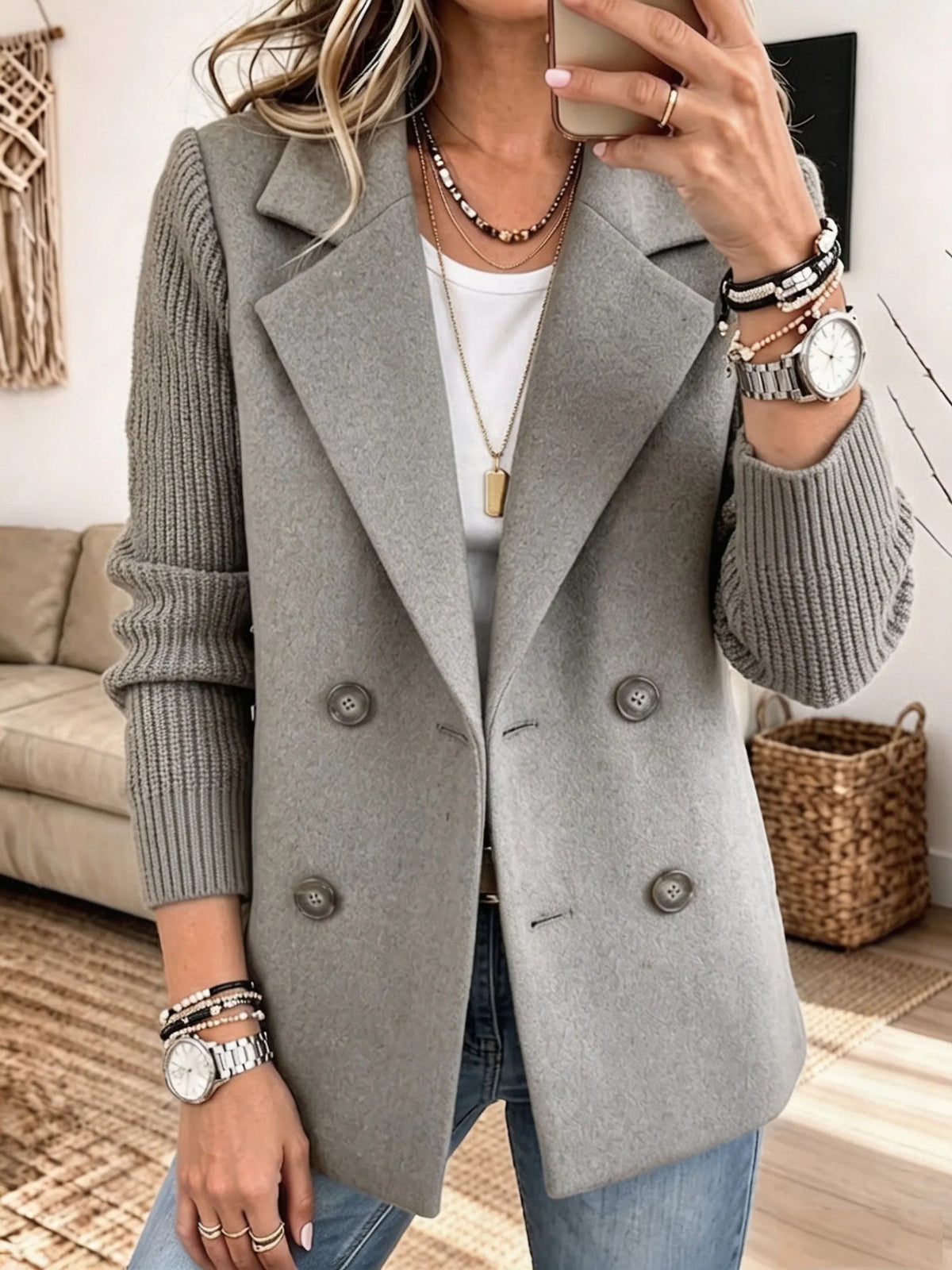 Blazer de mujer con mangas de punto — Elegante y cálido