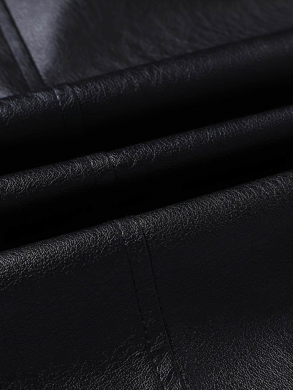 Chaqueta clásica de efecto piel con cremallera