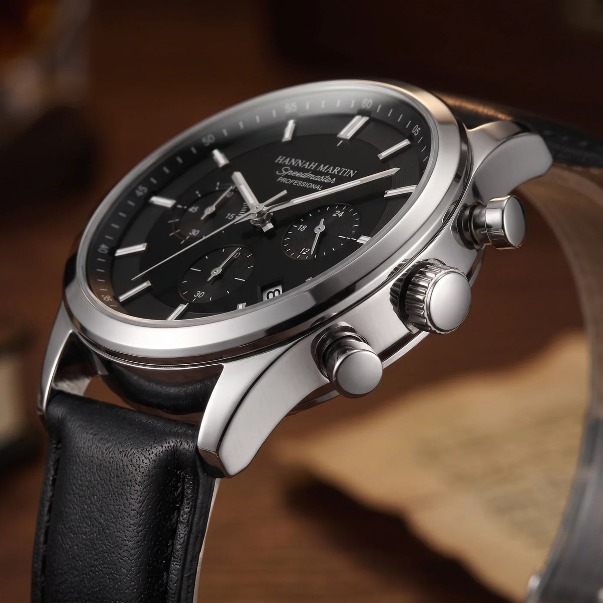 Reloj cronógrafo con correa de piel