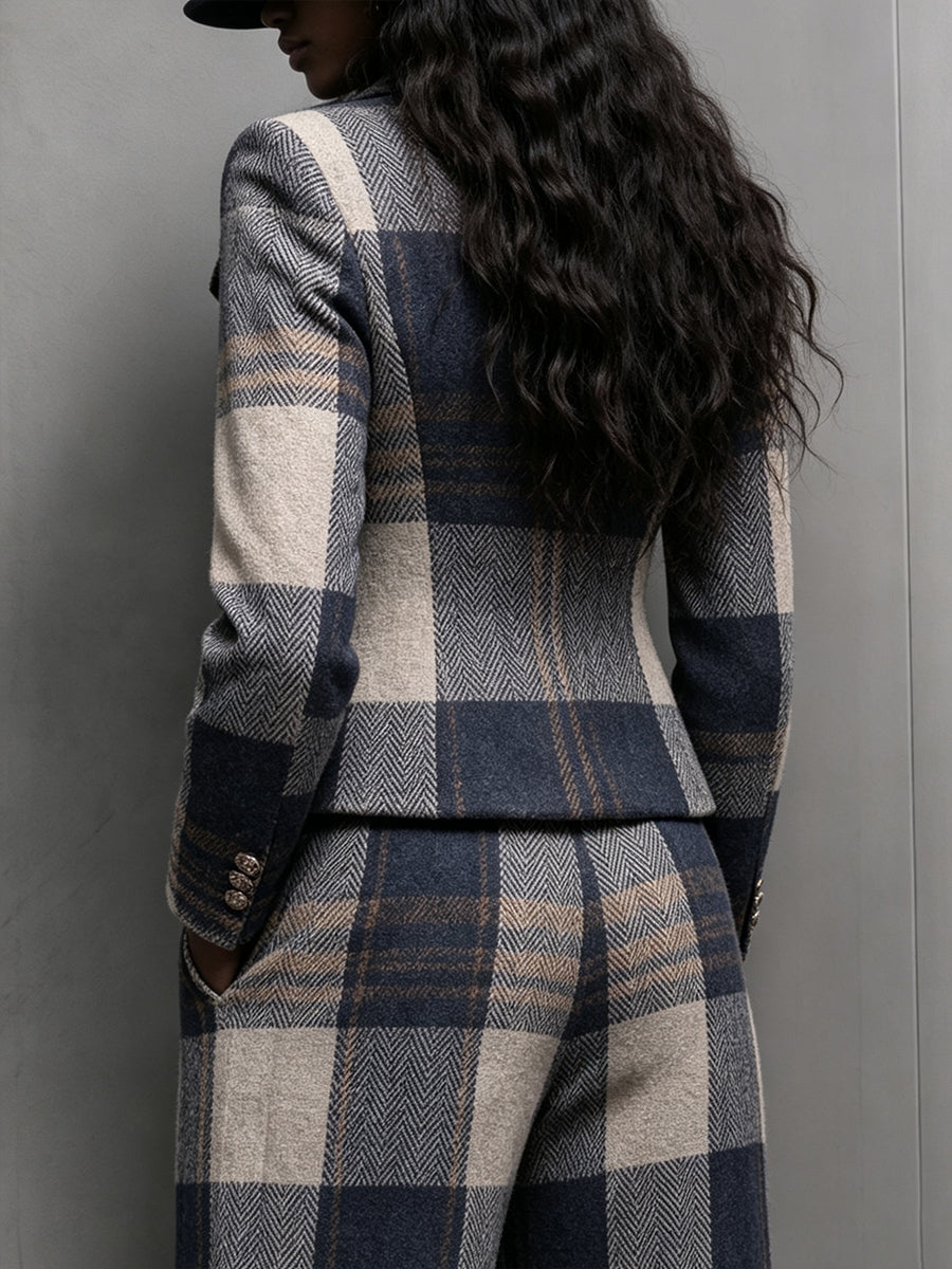 Blazer cruzado de cuadros con pantalón a juego