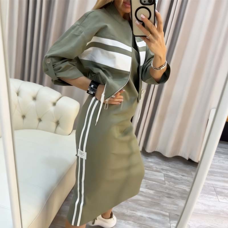 Conjunto de mujer: chaqueta de cuello alto y vestido
