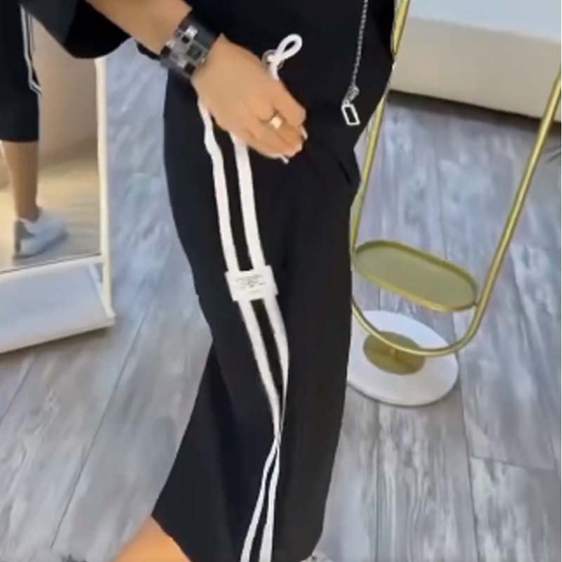 Conjunto de mujer: chaqueta de cuello alto y vestido